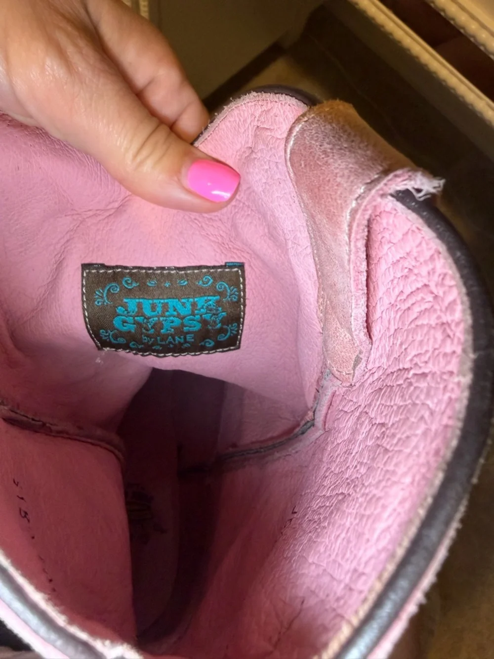 Junk Gypsy Distressed Pink Embroidered Cowgirl Boots - Picture 3 of 4